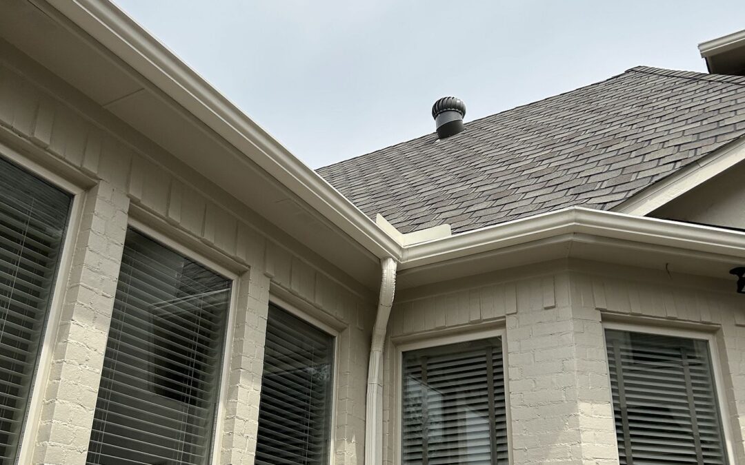 4 Safety Tips for Inspecting Your Gutters