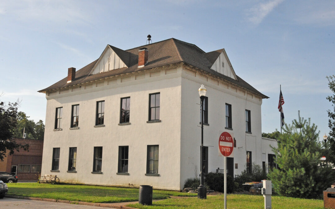 Historic Homes: Your Guide to Choosing the Right Roof